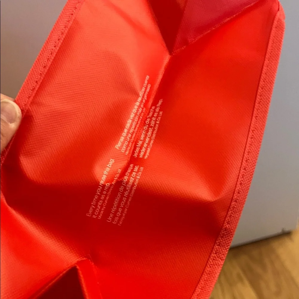 Lululemon Red, Black, and Gray Bags - Picture 8 of 17